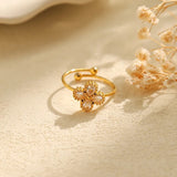 Clover Ring